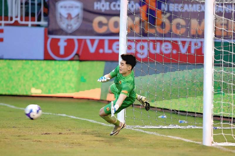 Sự nghiệp câu lạc bộ: Đi chậm nhưng chắc